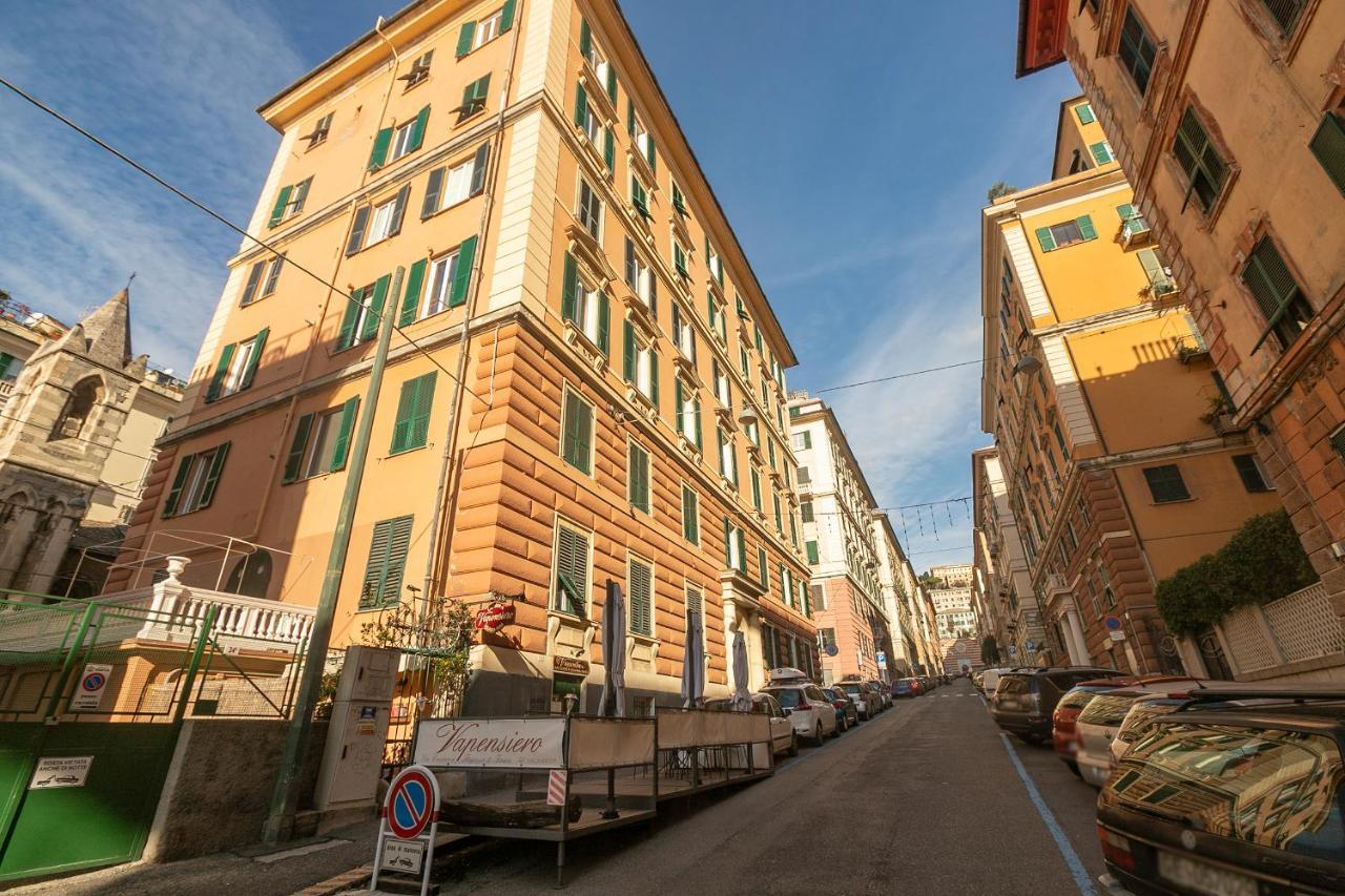Homes In Genoa - Gold And Silver Buitenkant foto